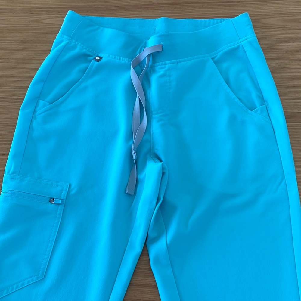 FIGS scrub pants XStall joggers turquoise color